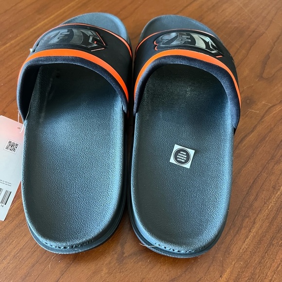 New Nike Offcourt Slide CINCINNATI BENGALS Men's DD0511-001 - Picture 4 of 5